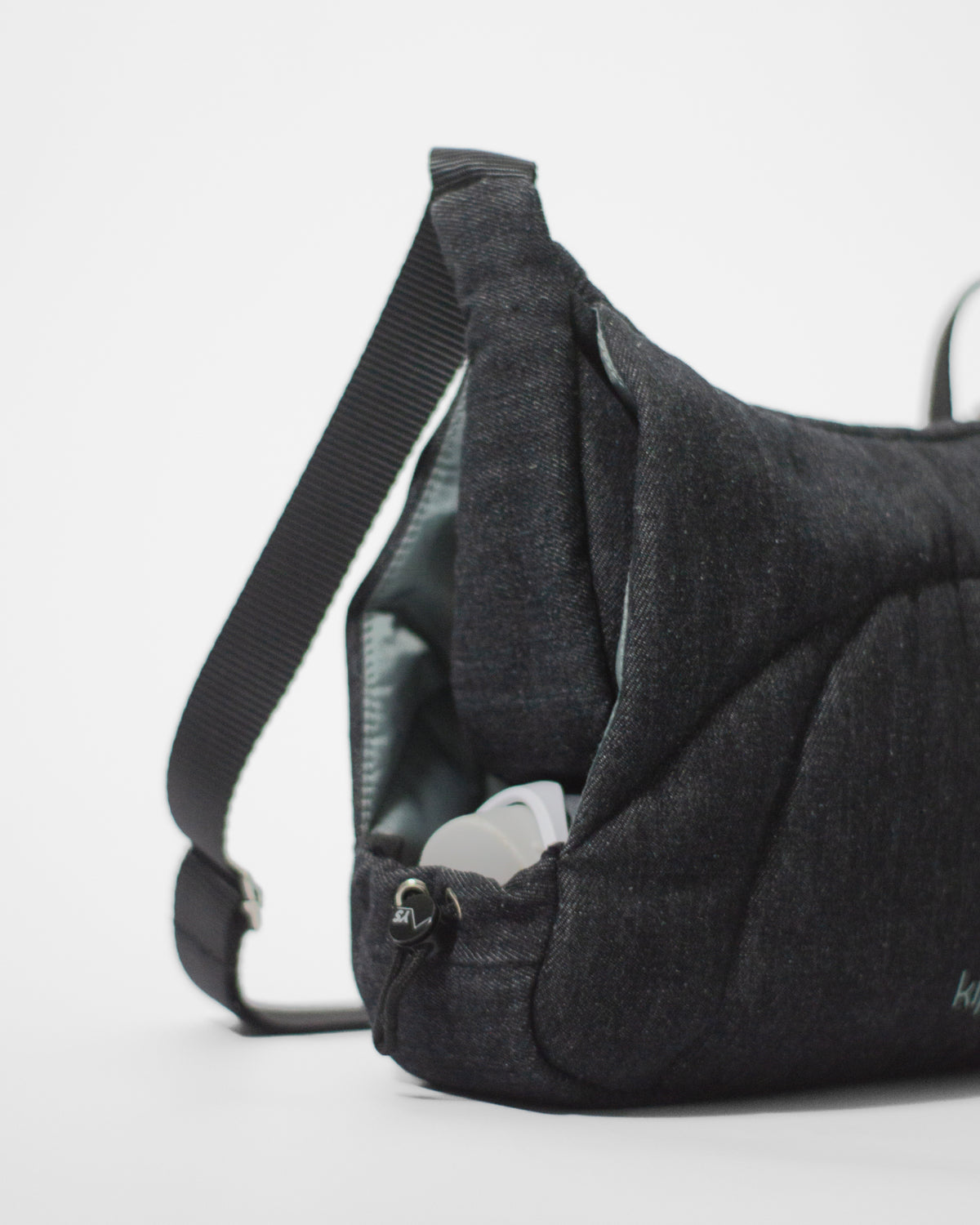 Bottle Bag in Black Denim / Dusty Blue, bottle compartment